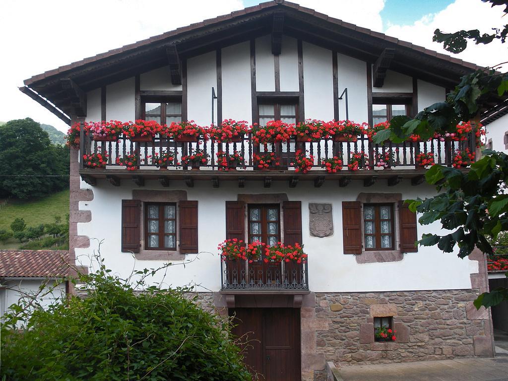 Casa Rural Bordaberea Maya del Baztán Exterior foto