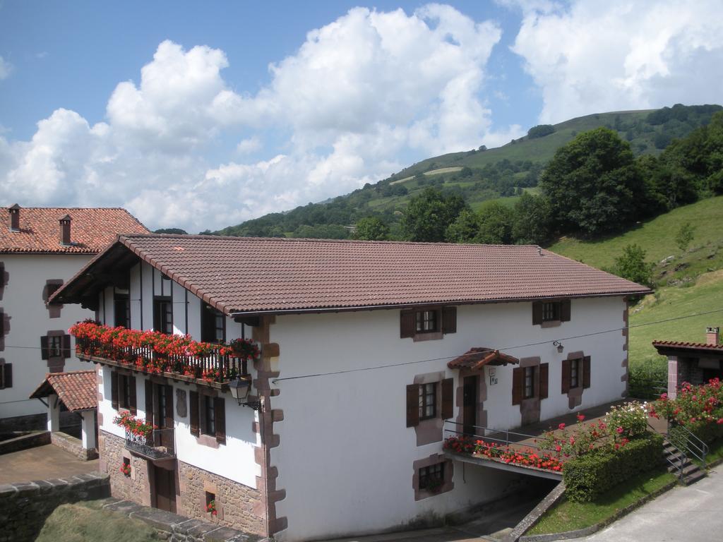 Casa Rural Bordaberea Maya del Baztán Exterior foto
